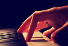 视频-恒大烧钱扰乱中超格局国安恐成最大输家.